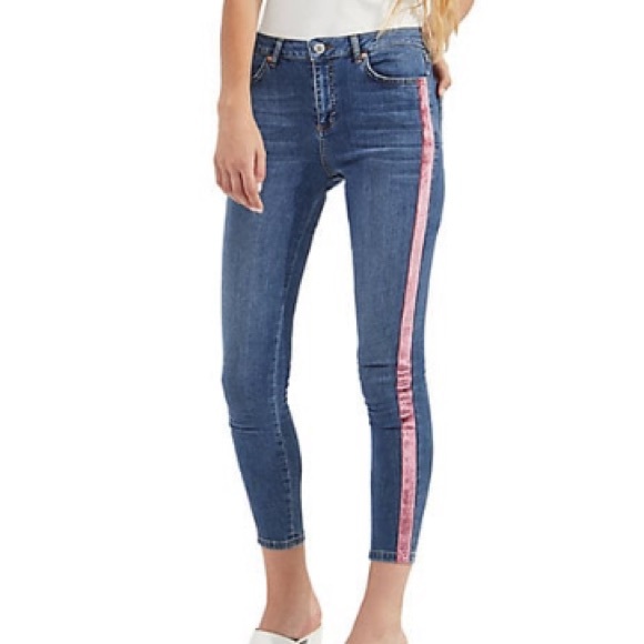 Miss Selfridge Denim - Miss Selfridge Cropped Jeans with Velvet Stripe